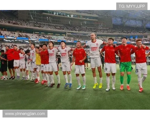 马德兴称海港队专注足球务实低调 球迷理性支持展现中超积极风气